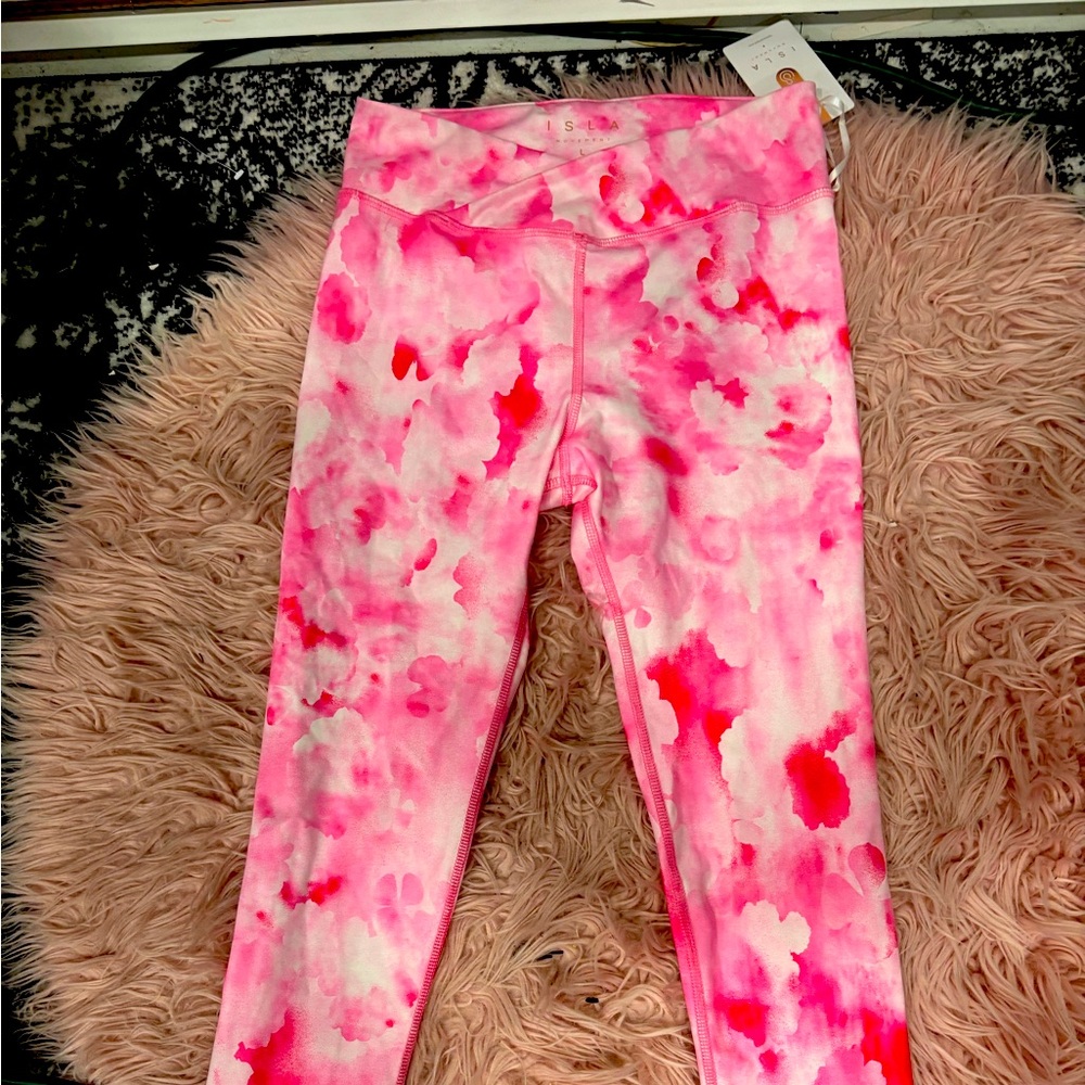 Isla Movement cris cross top leggings